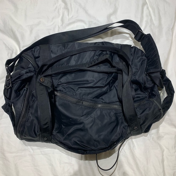 Lululemon Gym Duffle Bag in Black - Picture 1 of 8